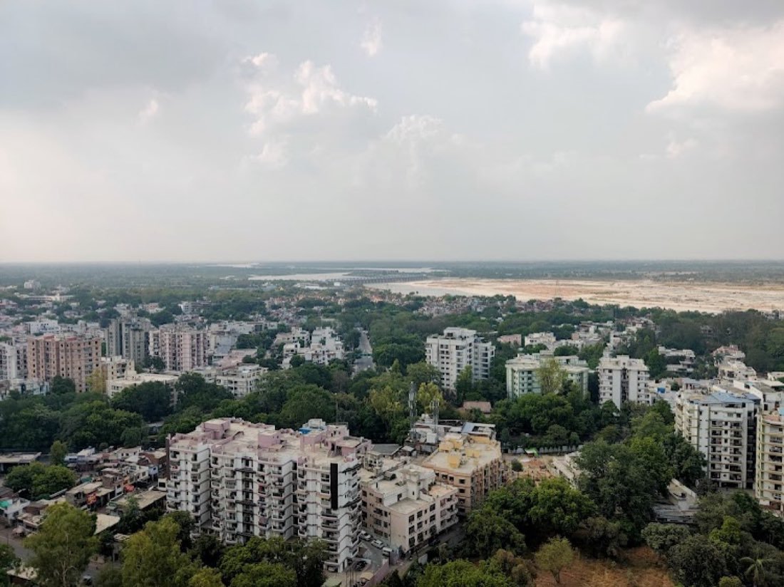 The Kanpur skyline, with housing and rooftops stretching towards the horizon